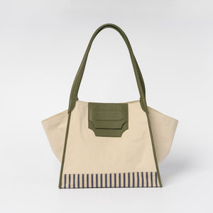 Cassis Tote Green Accents